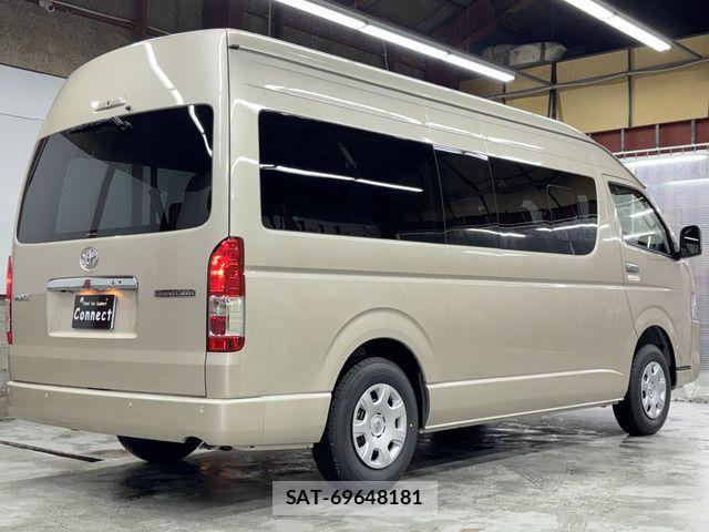 Toyota HIACE WAGON 2026-04 6671767-12