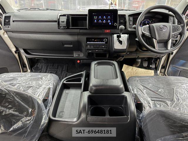 Toyota HIACE WAGON 2026-04 6671767-2