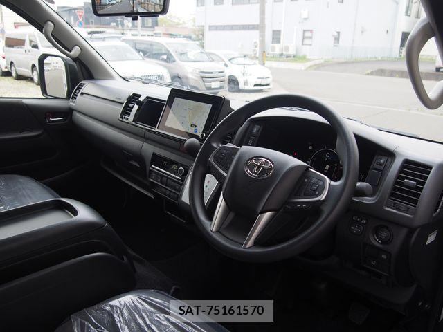 Toyota HIACE WAGON 2026-04 6671774-3