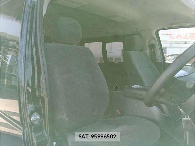 Toyota HIACE WAGON 2015-02 6676216-27