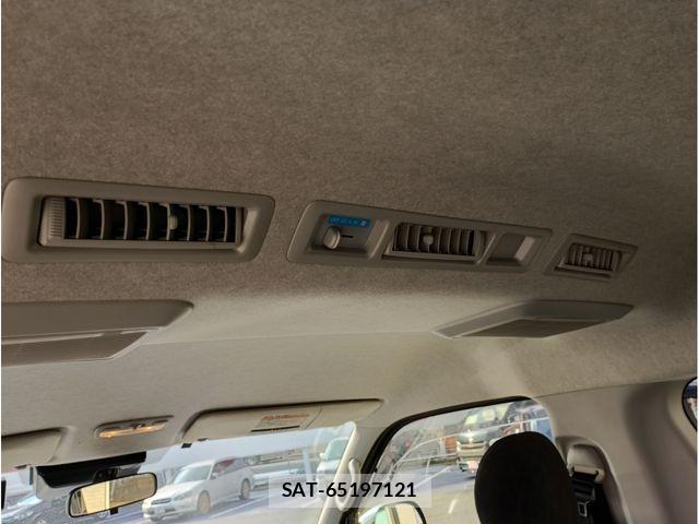 Toyota HIACE WAGON 2020-03 6676215-18
