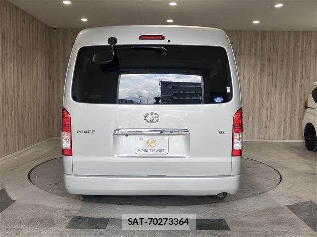 Toyota HIACE WAGON 2017-07 6682684-11