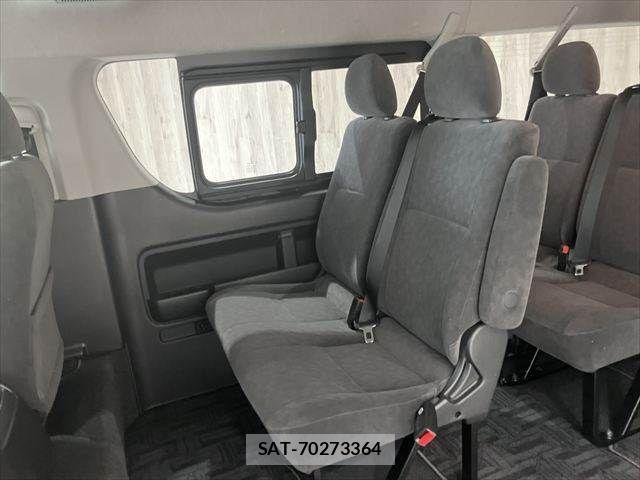 Toyota HIACE WAGON 2017-07 6682684-29