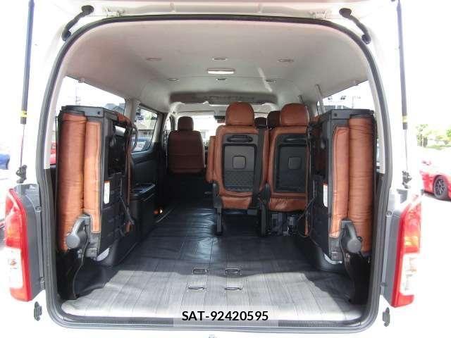 Toyota HIACE WAGON 2022-05 6716255-18