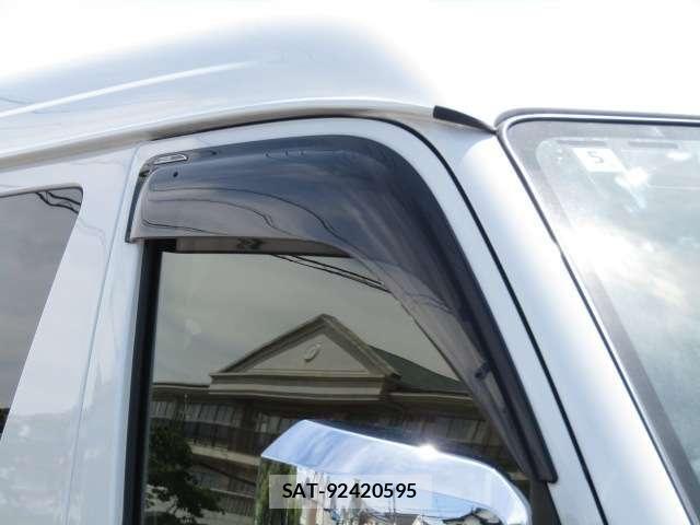 Toyota HIACE WAGON 2022-05 6716255-27