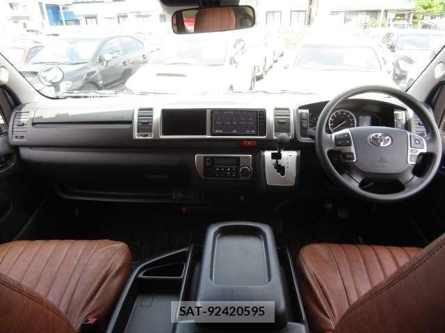 Toyota HIACE WAGON 2022-05 6716255-2