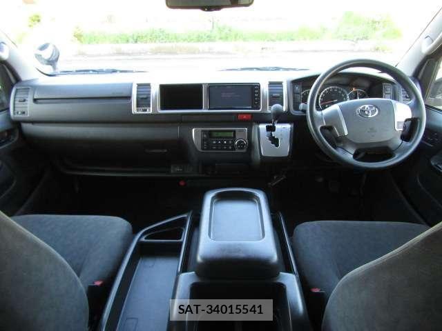 Toyota HIACE WAGON 2018-11 6716264-2