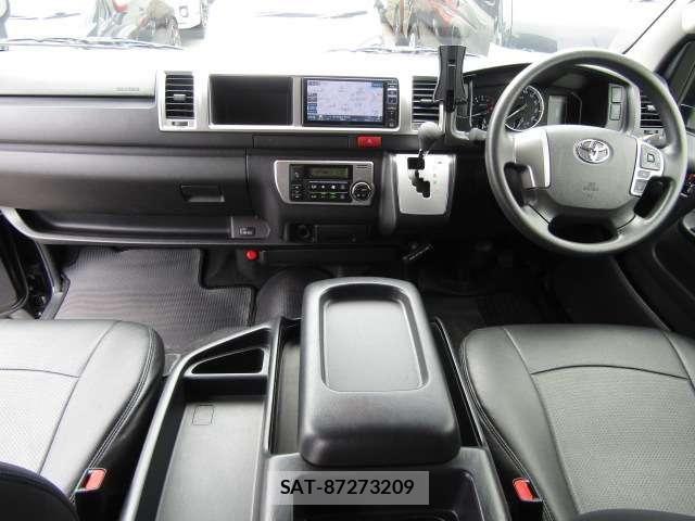 Toyota HIACE WAGON 2021-02 6716256-2