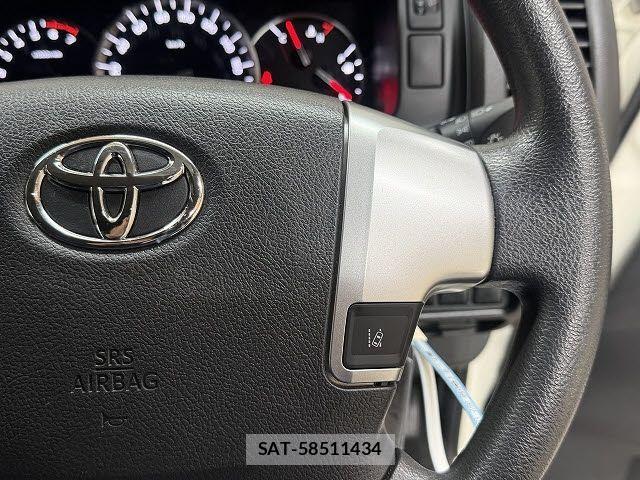 Toyota HIACE WAGON 2020-02 6751832-19