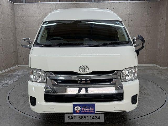 Toyota HIACE WAGON 2020-02 6751832-5