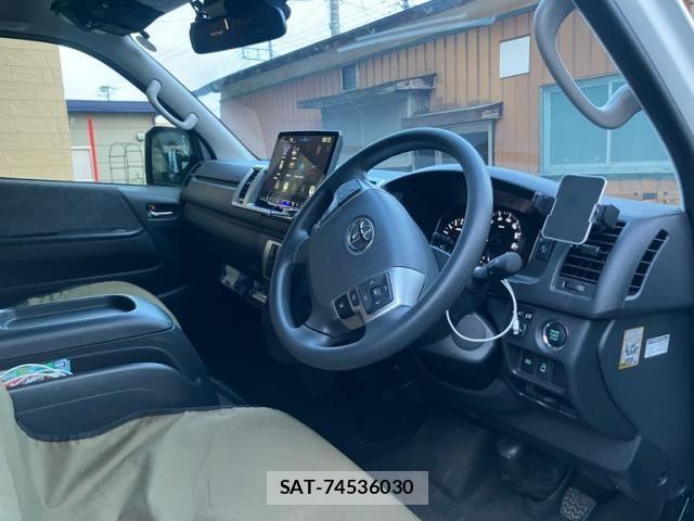 Toyota HIACE WAGON 2025-09 6815230-8