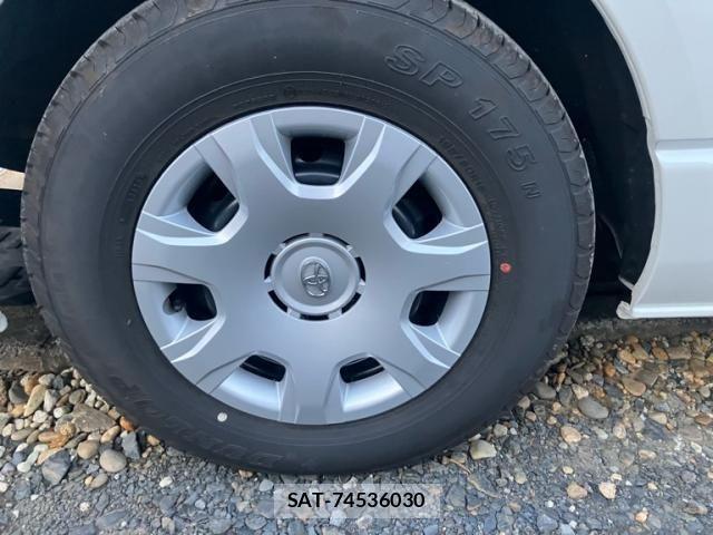 Toyota HIACE WAGON 2025-09 6815230-4