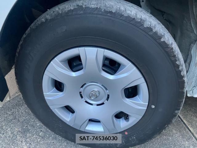 Toyota HIACE WAGON 2025-09 6815230-6
