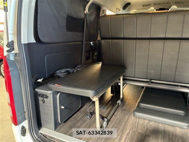 Toyota HIACE WAGON 2013-10 6815236-11