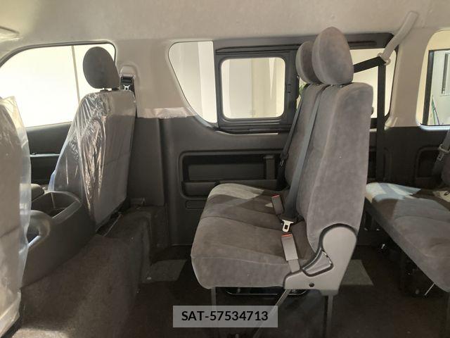 Toyota HIACE WAGON 2026-04 6906087-13