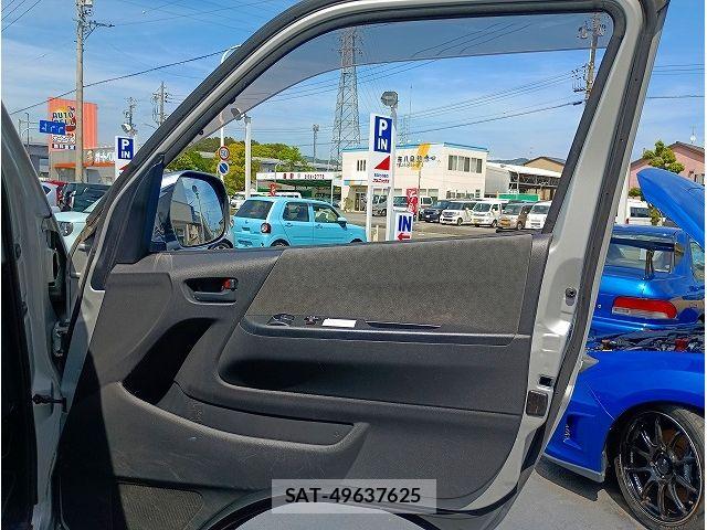 Toyota HIACE WAGON 2012-03 6906098-14