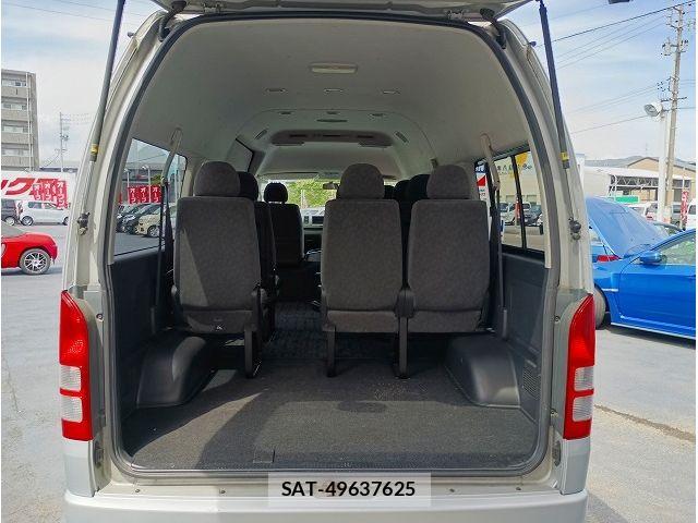 Toyota HIACE WAGON 2012-03 6906098-21