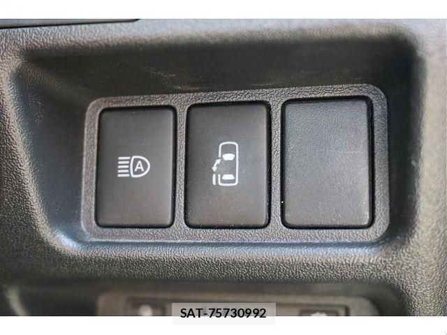 Toyota HIACE WAGON 2021-01 7020578-18