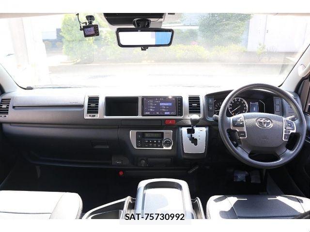 Toyota HIACE WAGON 2021-01 7020578-2