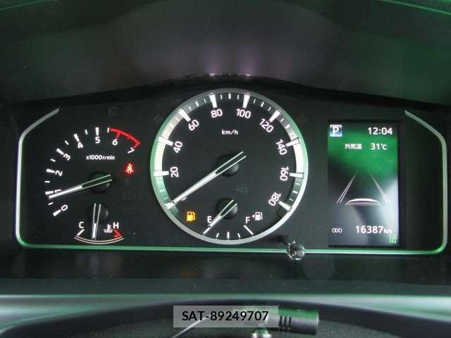 Toyota HIACE WAGON 2023-10 7058796-9