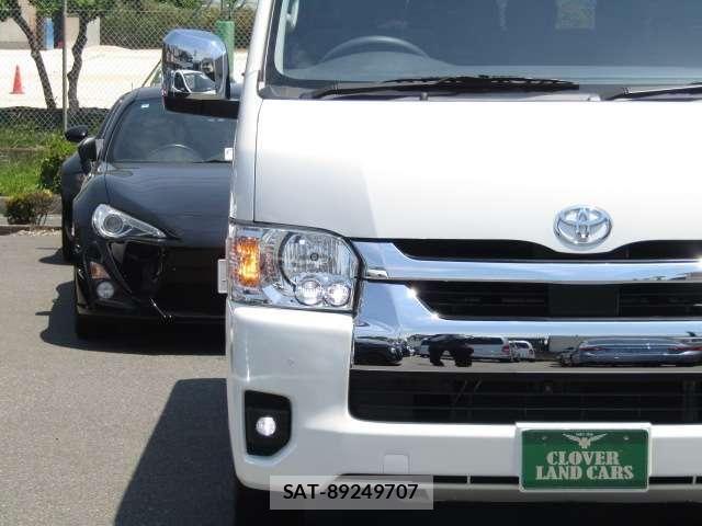 Toyota HIACE WAGON 2023-10 7058796-15