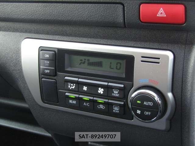 Toyota HIACE WAGON 2023-10 7058796-8