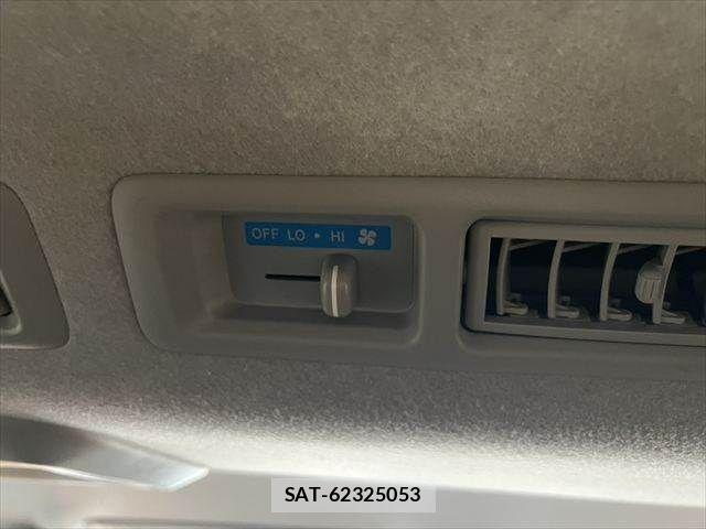 Toyota HIACE WAGON 2014-12 7058795-29