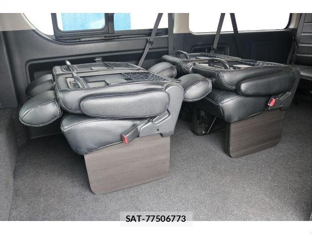Toyota HIACE WAGON 2022-01 7058787-13