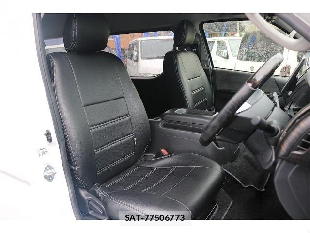 Toyota HIACE WAGON 2022-01 7058787-6