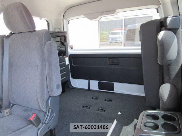 Toyota HIACE WAGON 2026-04 7058790-23