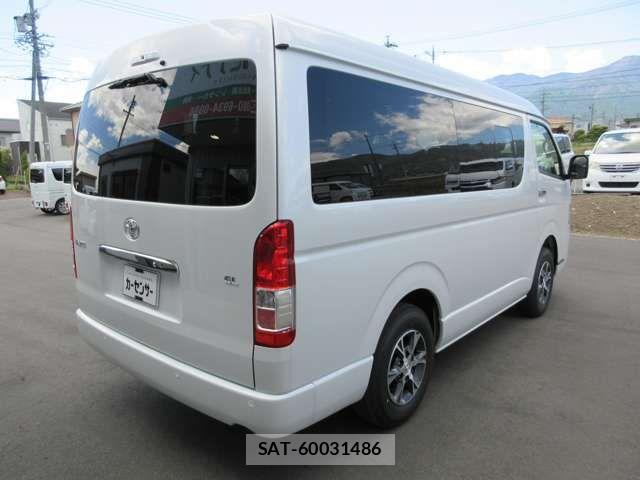Toyota HIACE WAGON 2026-04 7058790-4