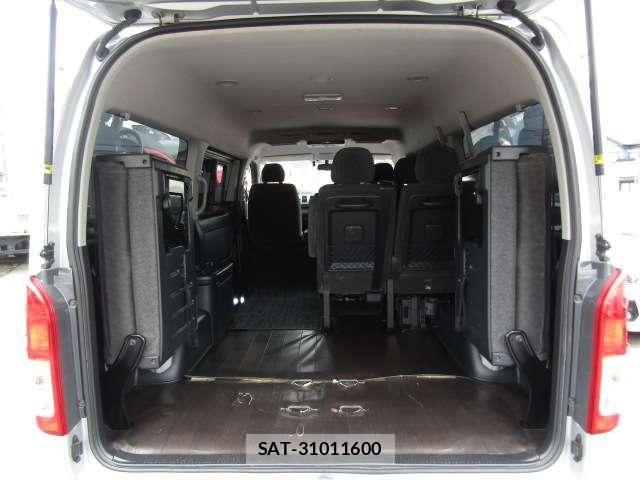 Toyota HIACE WAGON 2017-03 7219424-18