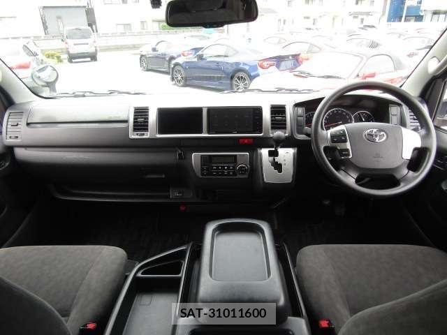 Toyota HIACE WAGON 2017-03 7219424-2