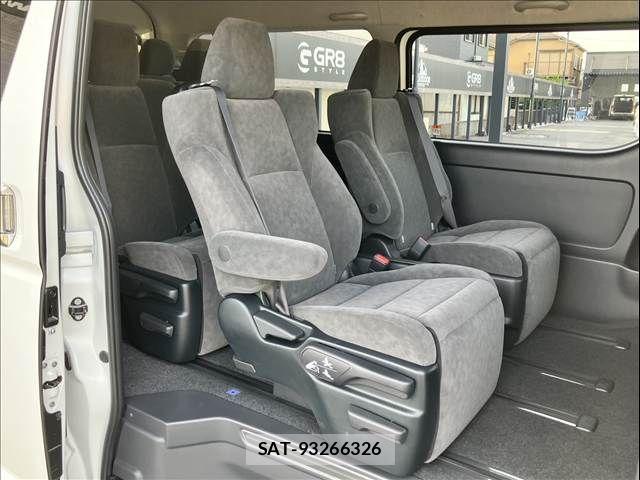 Toyota HIACE WAGON 2025-04 7219426-7
