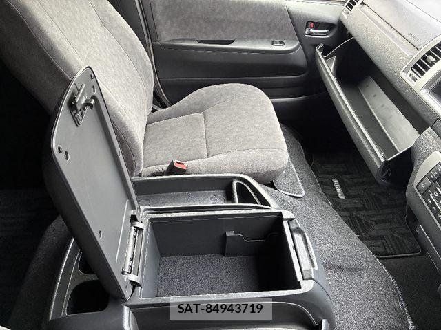 Toyota HIACE WAGON 2025-09 7219429-10