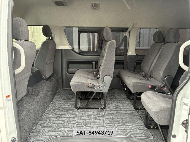 Toyota HIACE WAGON 2025-09 7219429-4