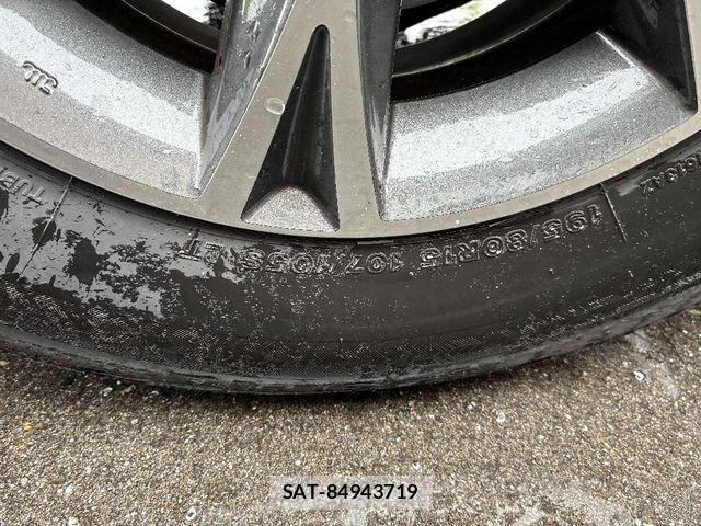 Toyota HIACE WAGON 2025-09 7219429-8