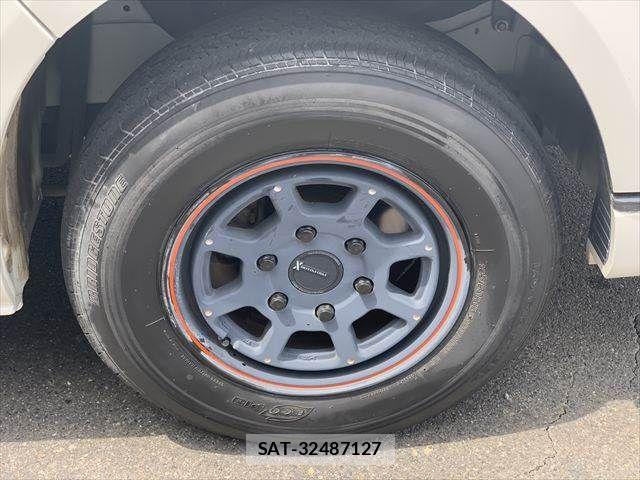 Toyota HIACE WAGON 2015-03 7219422-12
