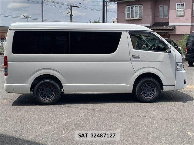 Toyota HIACE WAGON 2015-03 7219422-15