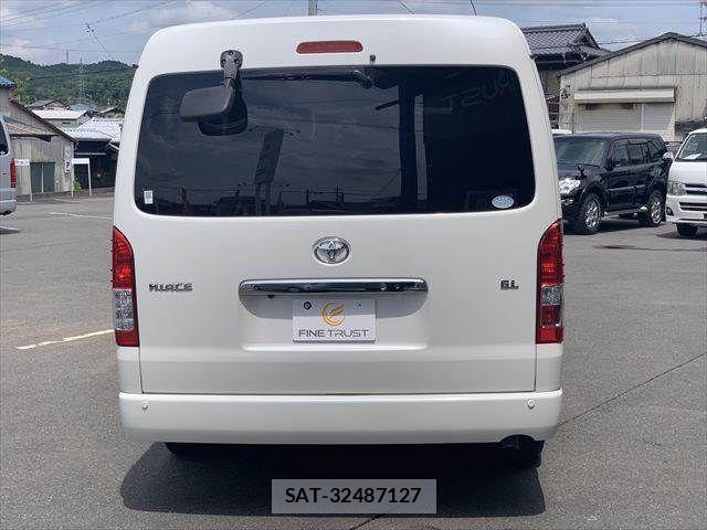 Toyota HIACE WAGON 2015-03 7219422-17