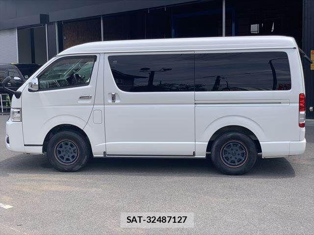 Toyota HIACE WAGON 2015-03 7219422-19