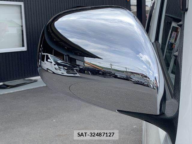 Toyota HIACE WAGON 2015-03 7219422-24