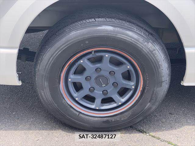Toyota HIACE WAGON 2015-03 7219422-26