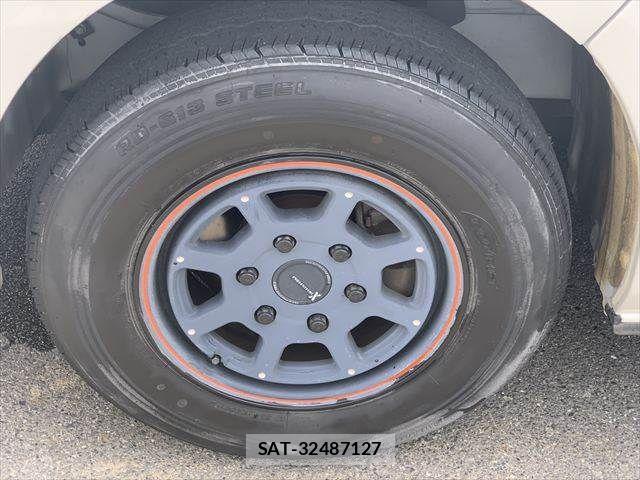 Toyota HIACE WAGON 2015-03 7219422-28