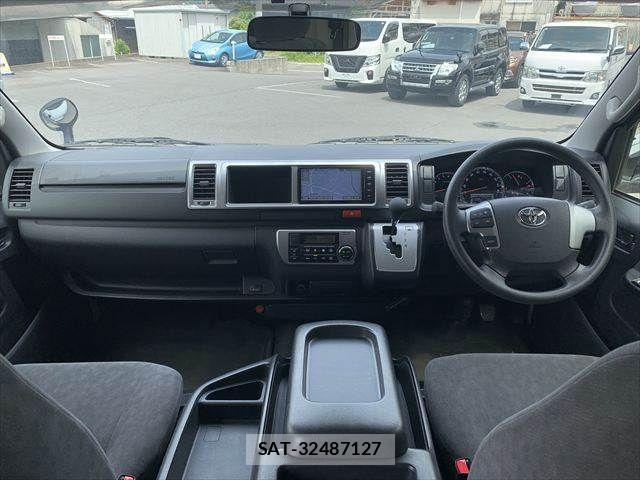 Toyota HIACE WAGON 2015-03 7219422-2