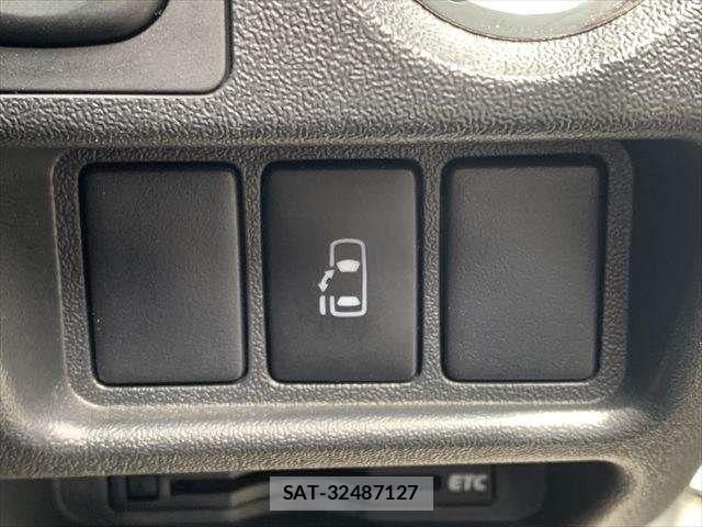 Toyota HIACE WAGON 2015-03 7219422-6