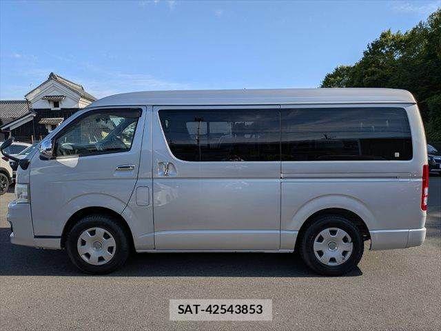 Toyota HIACE WAGON 2012-03 7250998-17