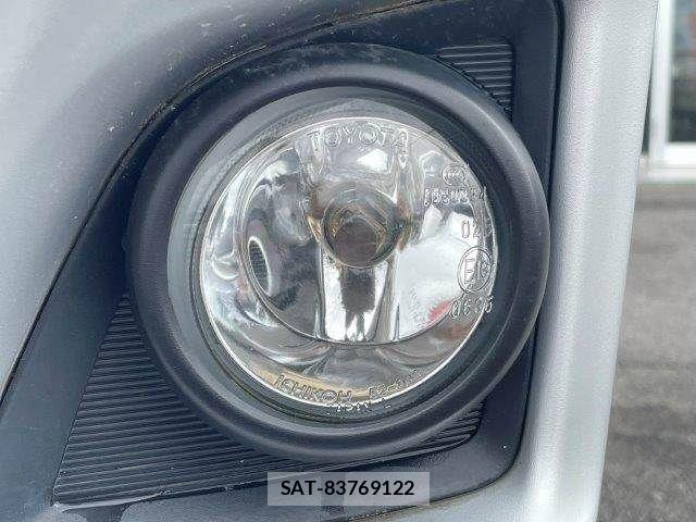 Toyota HIACE WAGON 2011-07 7250997-24