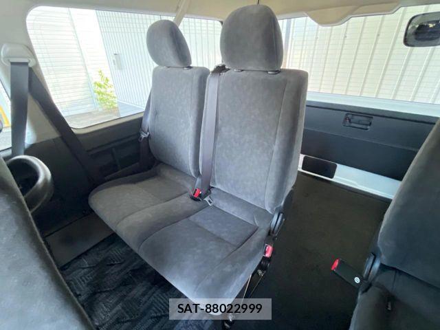Toyota HIACE WAGON 2025-12 7272001-9