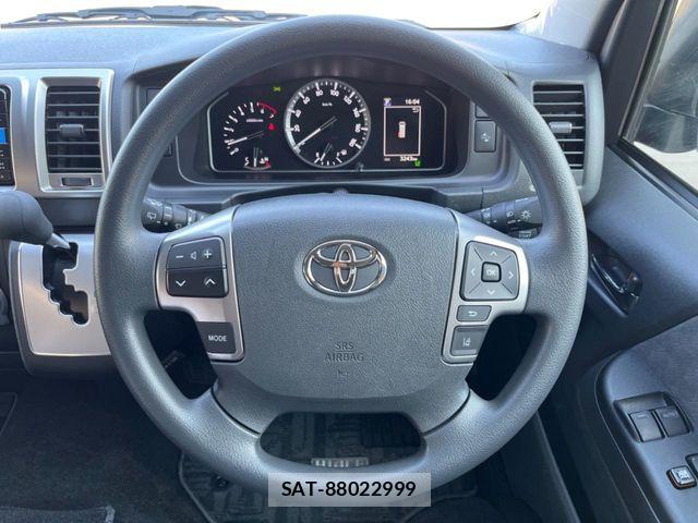 Toyota HIACE WAGON 2025-12 7272001-11